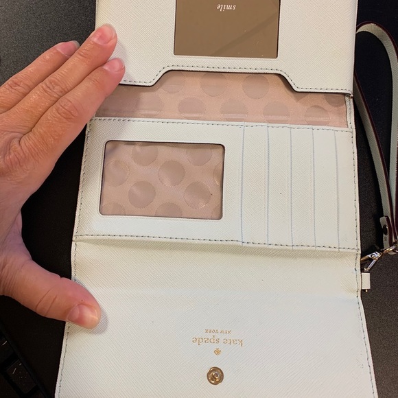 Kate Spade turquoise wristlet - Picture 2 of 6